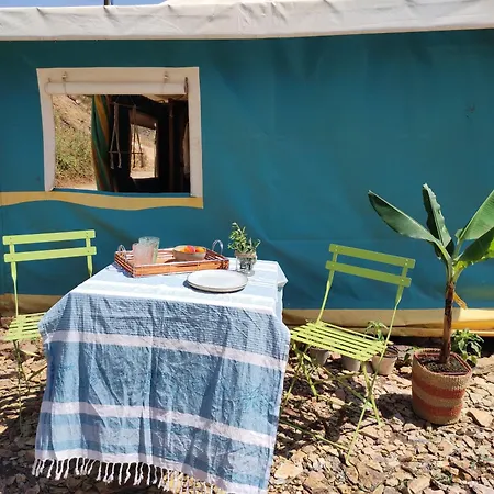 Κάμπινγκ Tent In Nature
